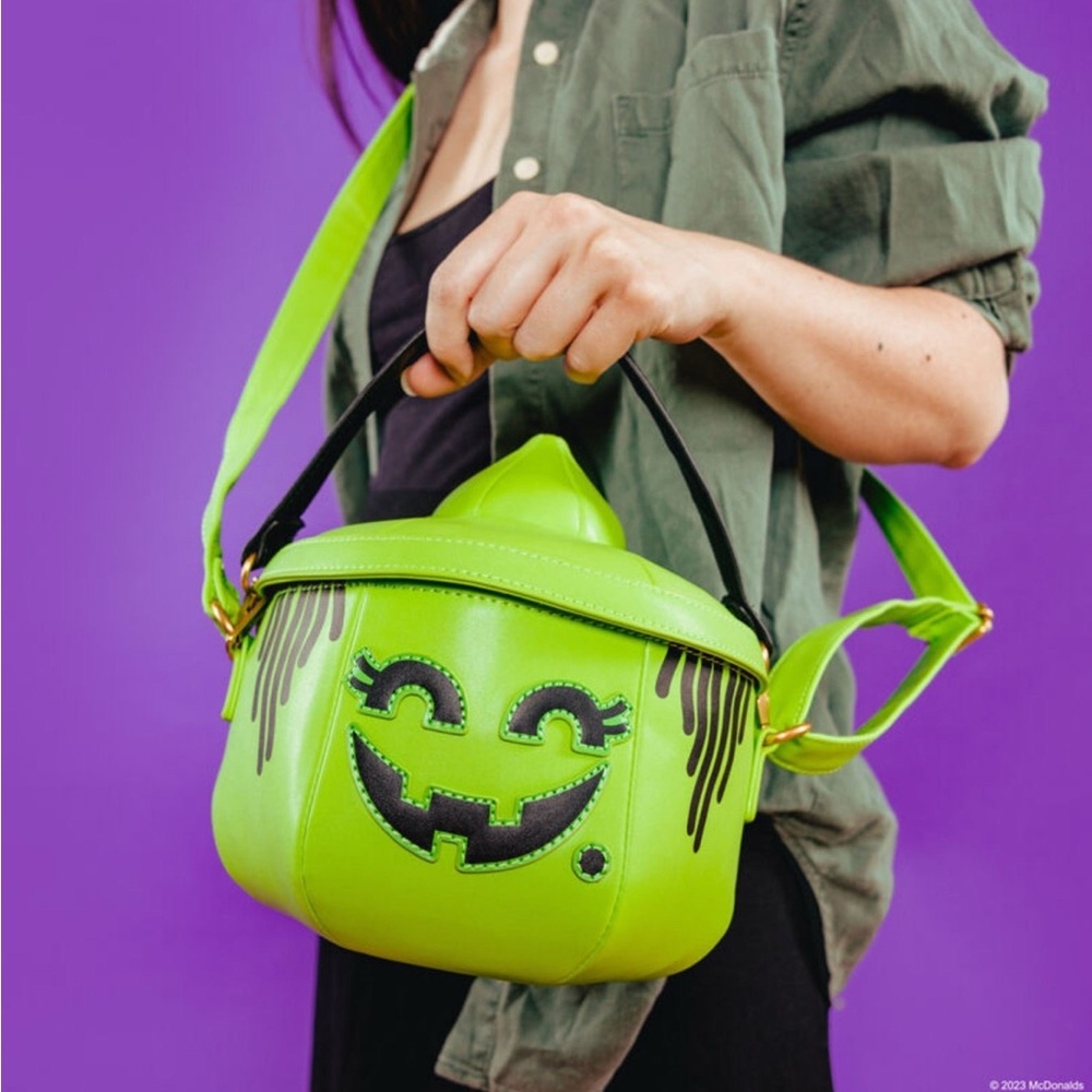 *RARE* BNWT Loungefly x McDonald’s Witch Bucket Crossbody - Picture 5 of 7